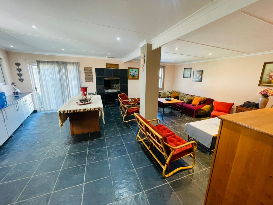 4 Bedroom Property for Sale in Gonubie Eastern Cape